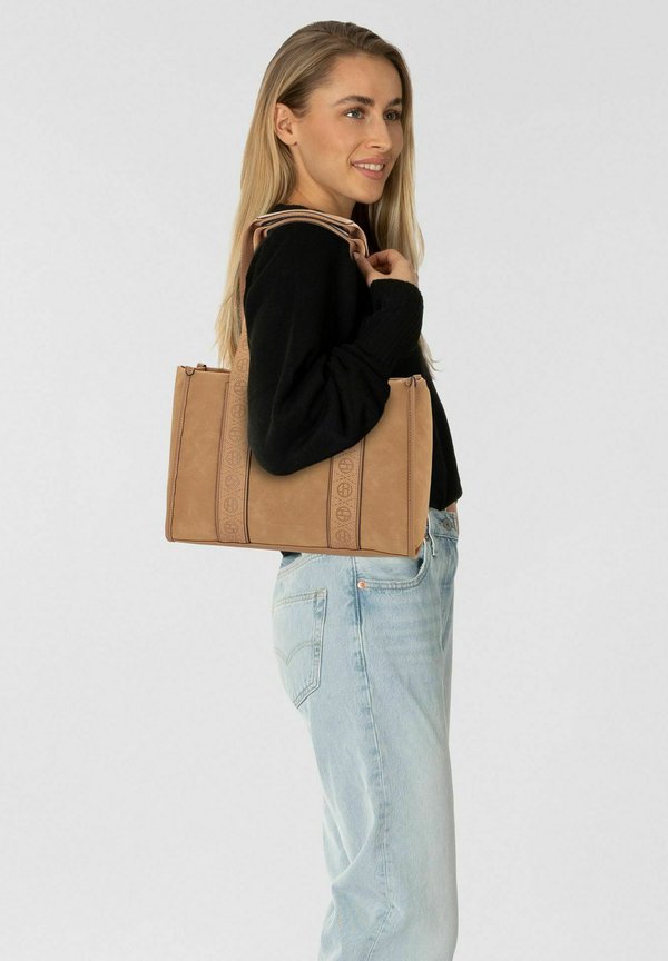 TOM TAILOR YARA SHOPPER - Handbag - camel