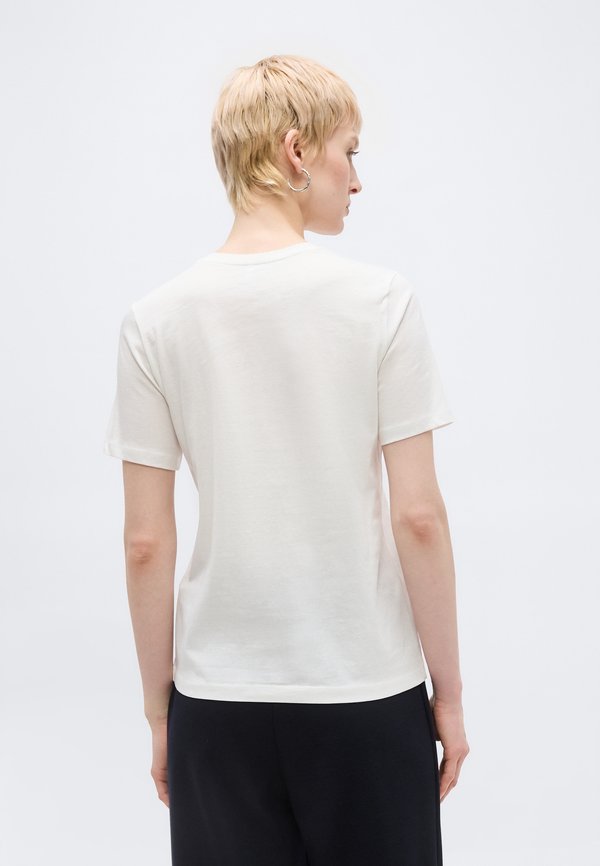ONLY Tall ONLENJA LIFE O NECK POCKET