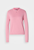 Pinker Pullover mit langen Ärmeln aus weichem Stoff. Hat einen Rundhalsausschnitt und gerippte Bündchen. Kleines Logodetail auf der Brust. Einfaches und klassisches Design.