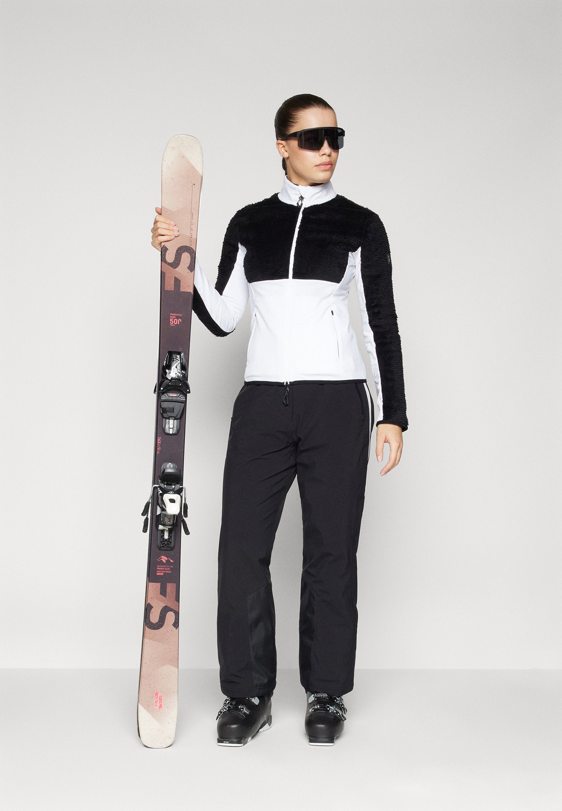 SKI KITZBUHEL  Media 2