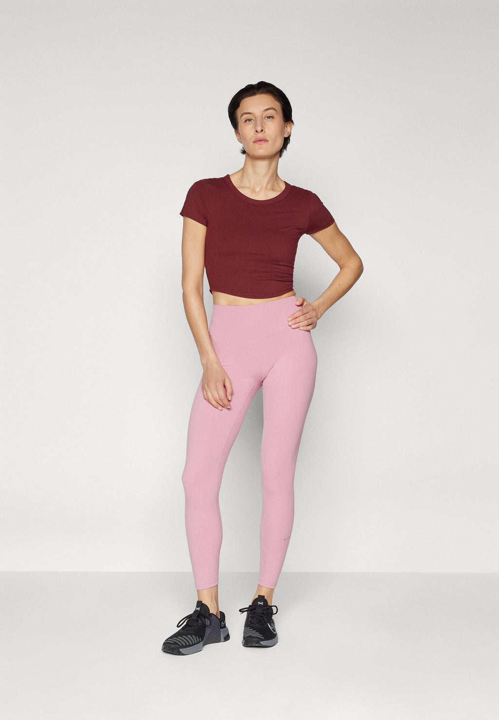 Nike Performance ONE