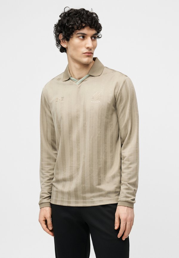 EA7 Emporio Armani TRAIN SOCCER