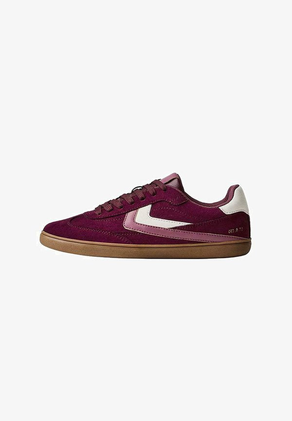 Bershka Trainers - dark red