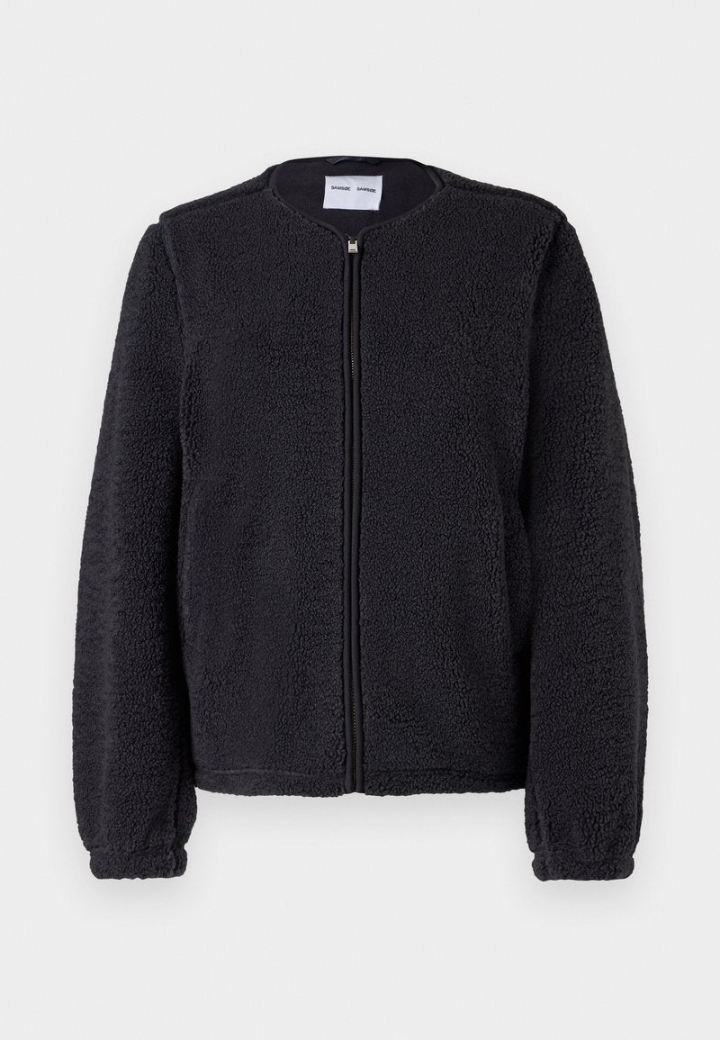 AUTUMN JACKET Media 1