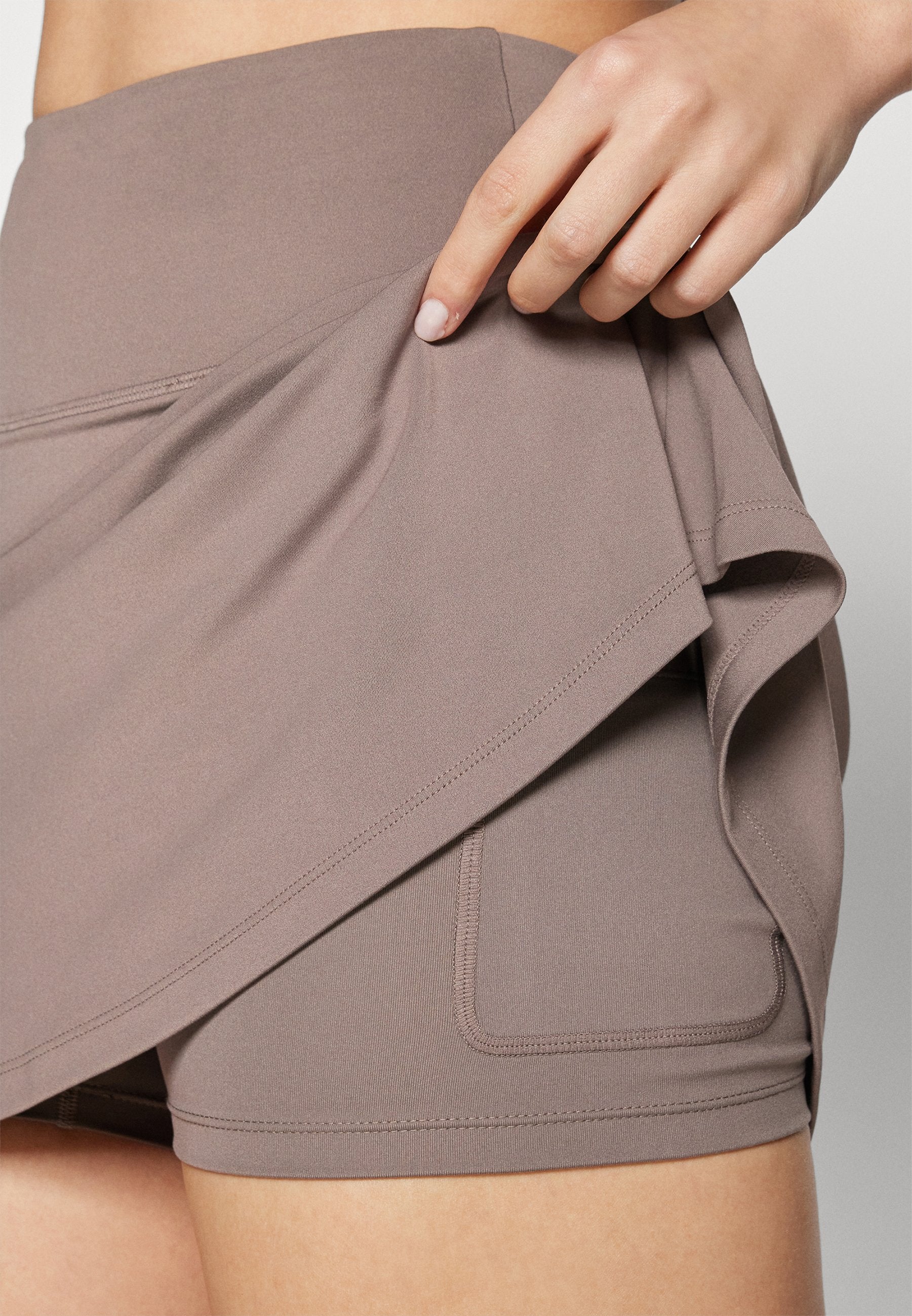 Girlfriend Collective FLOAT FLOUNCE SKORT
