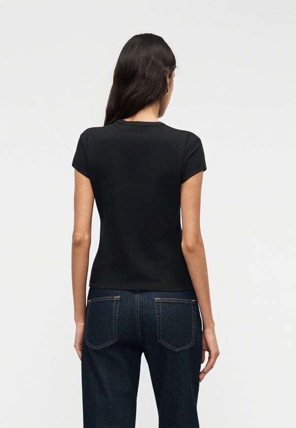 Calvin Klein Jeans SS GRAPHIC LOGO BABY TEE