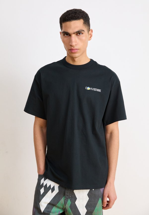 Converse ALTERNATE TRANSMISSIONS LOOSE FIT