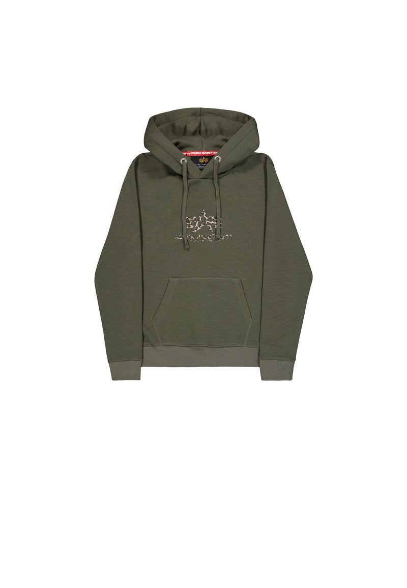 Olivgrüner Hoodie mit einer vorderen Kängurutasche, Kapuze mit Kordelzug und einem subtilen Grafikdesign auf der Brust in kontrastierender Farbe.