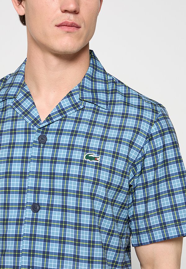 Lacoste Sport
