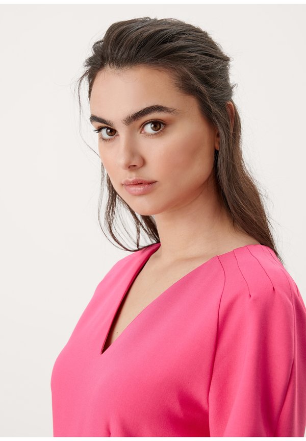 s.Oliver BLACK LABEL ROBE