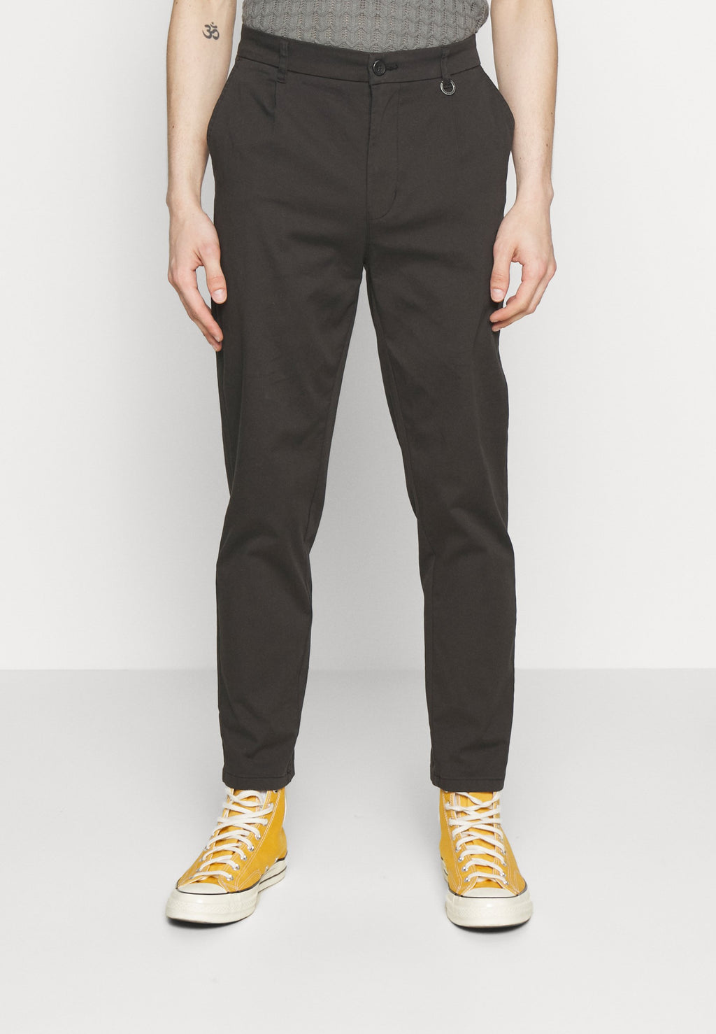 ONSLOU TAP PANT Media 3