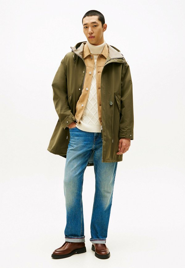 Tommy Hilfiger WINDPROOF LOGO PATCH HOODED  - Parka - platinum olive