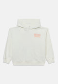Weißer Kapuzenpullover mit vorderer Kängurutasche und kleinem orangefarbenem GAP-Logo auf der linken Brust, lange Ärmel mit gerippten Bündchen.