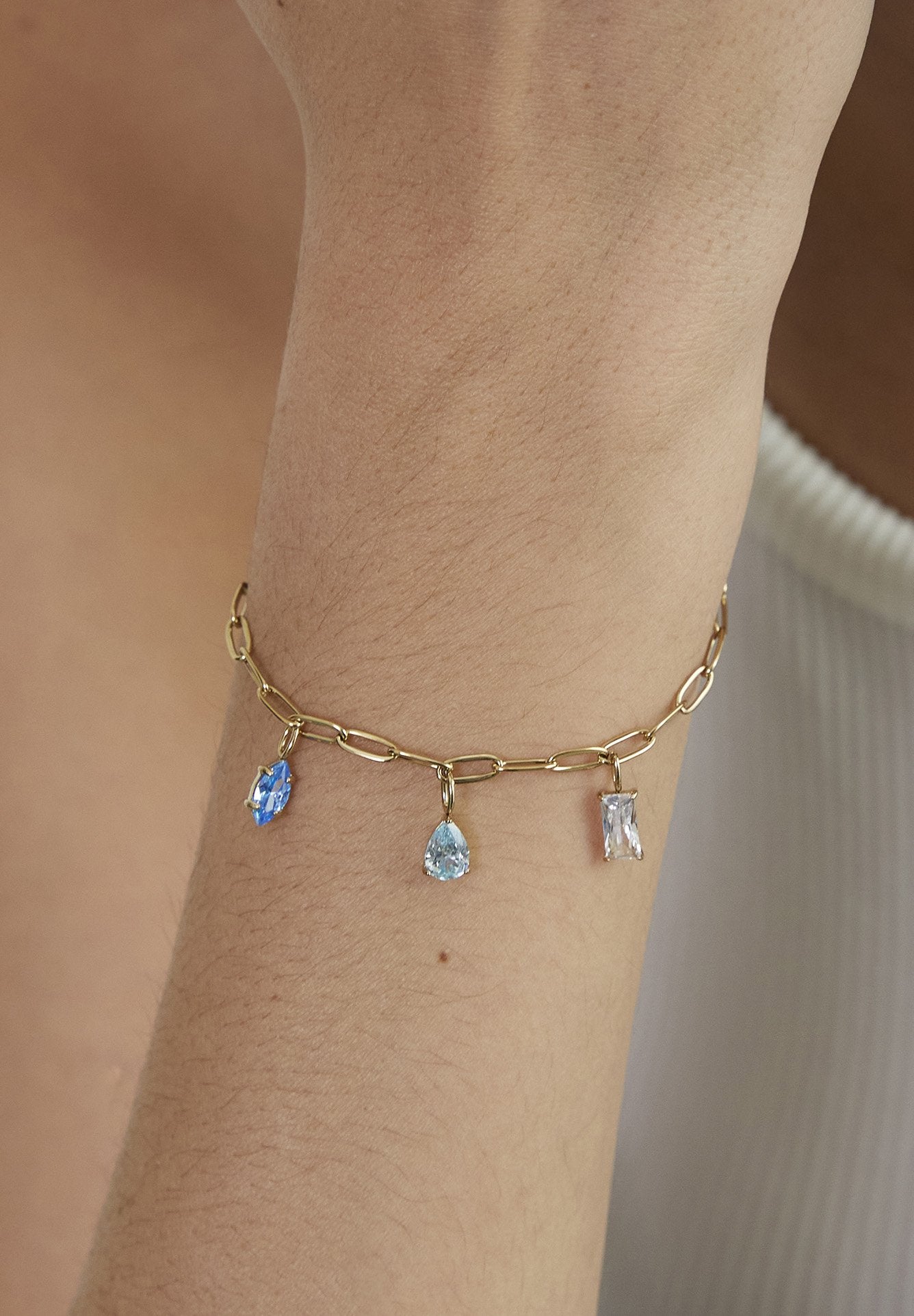 ELEGANT STONES Media 2