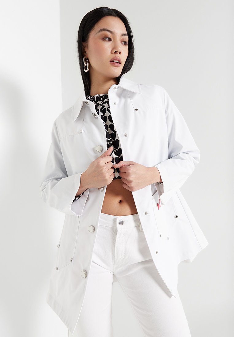 Love Moschino