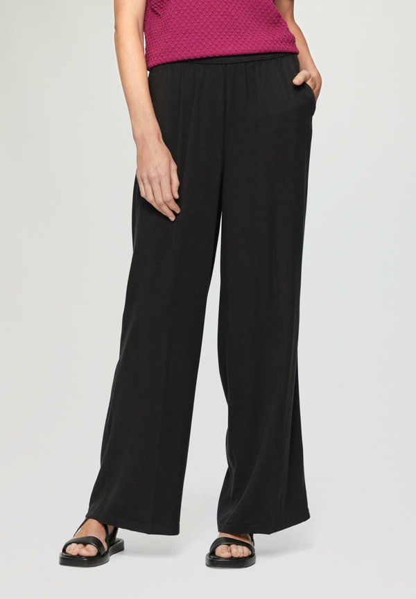 s.Oliver MIT WEITEM BEIN - Trousers - schwarz