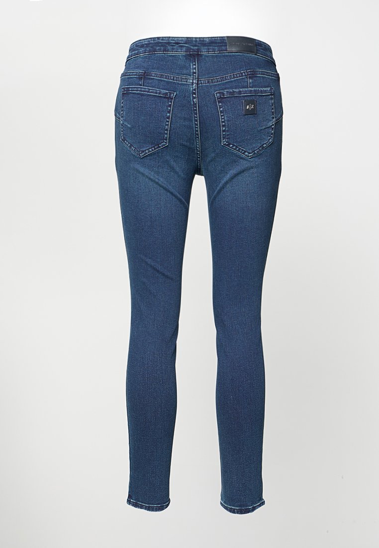 Armani Exchange Jeans Skinny Fit Media 2