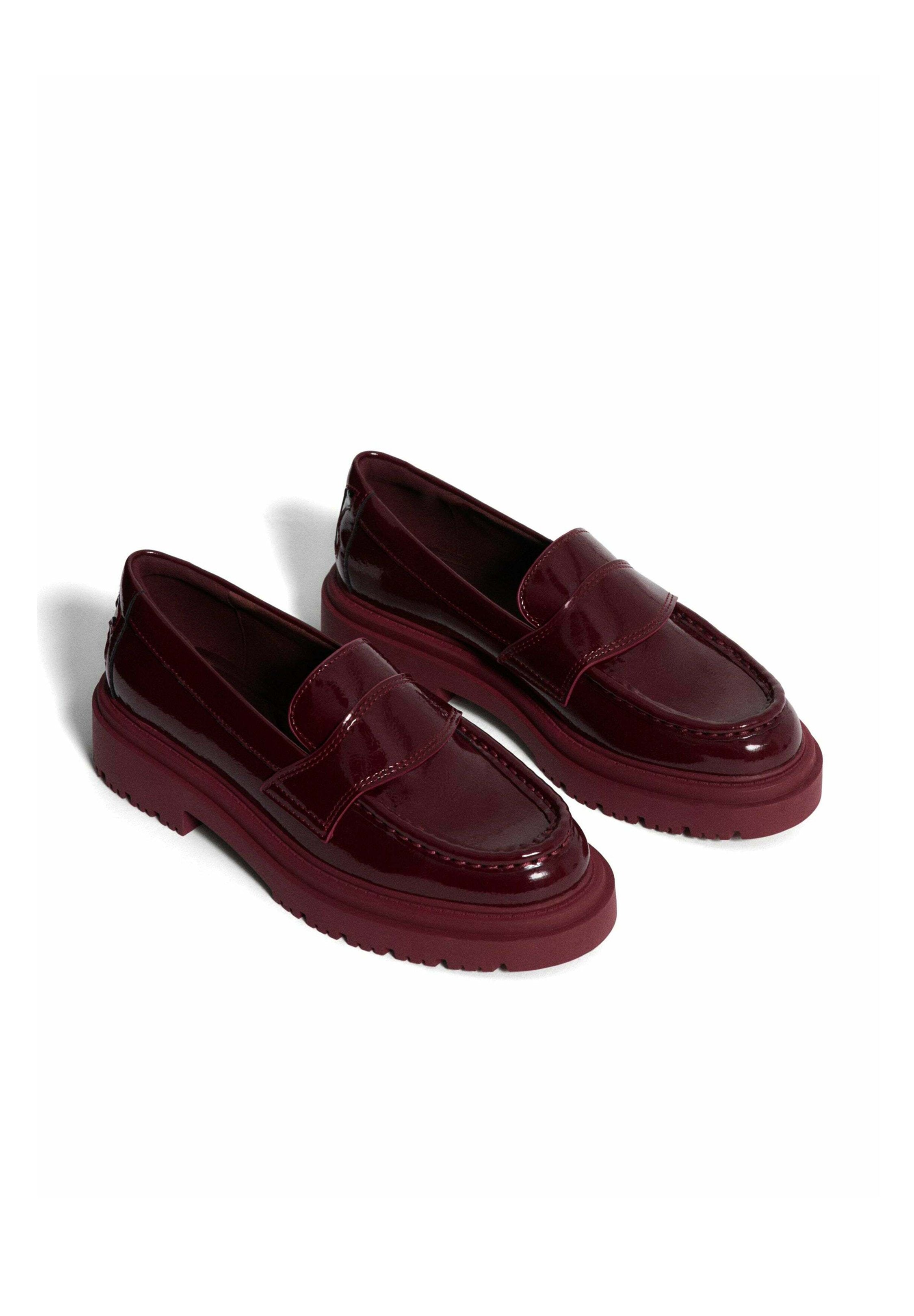 HOFF Slipper Media 2