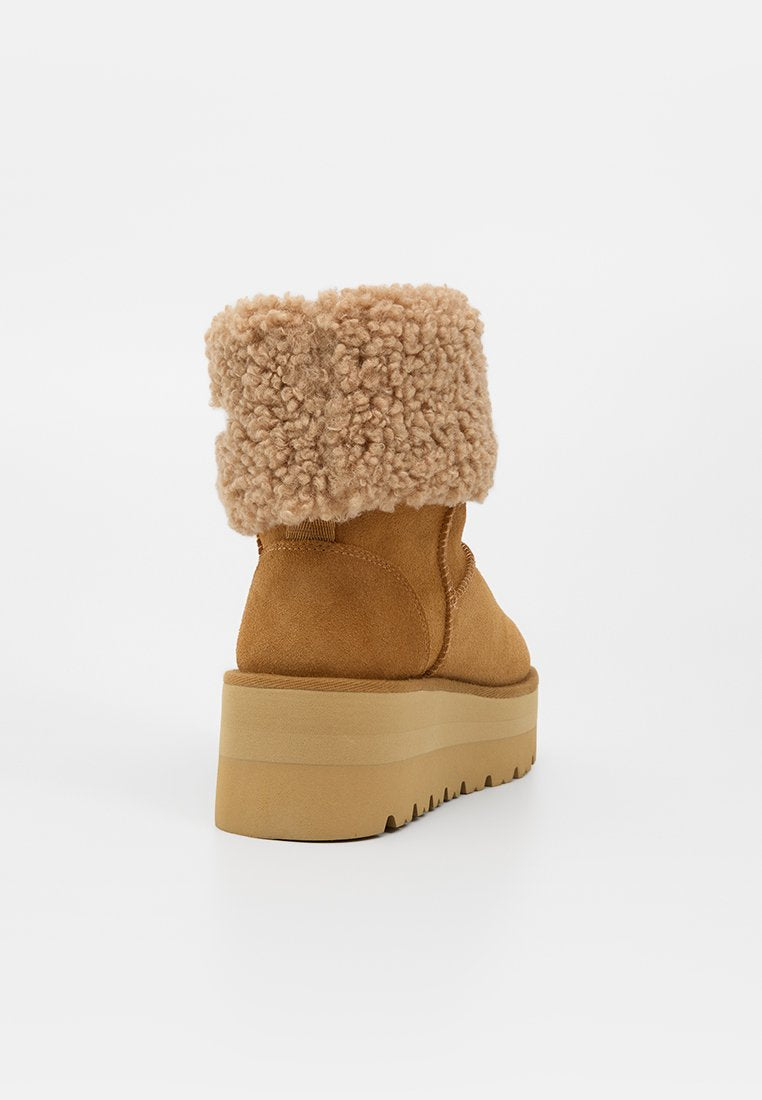 KARL LAGERFELD Keilstiefeletten Media 3
