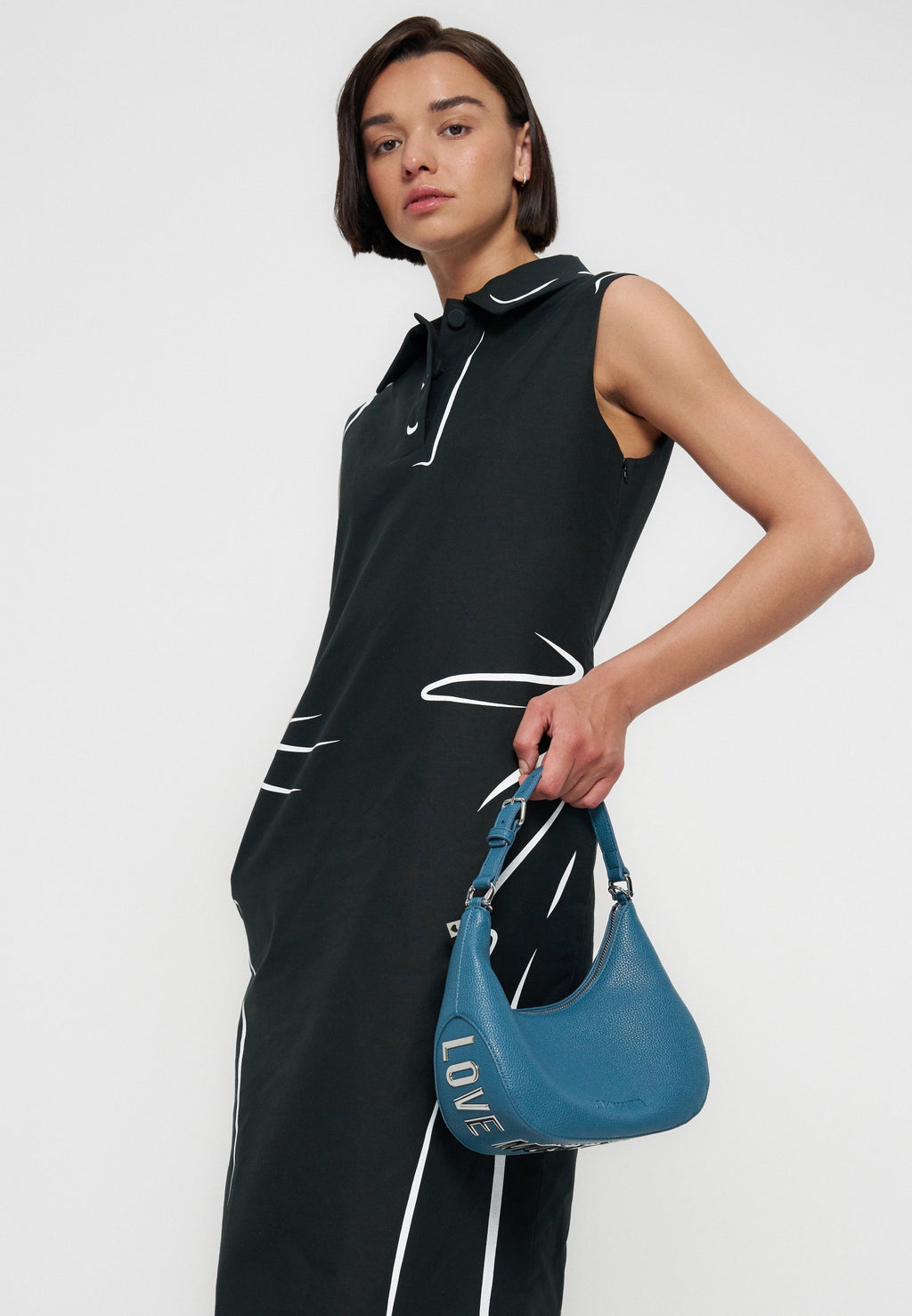 Love Moschino GIANT