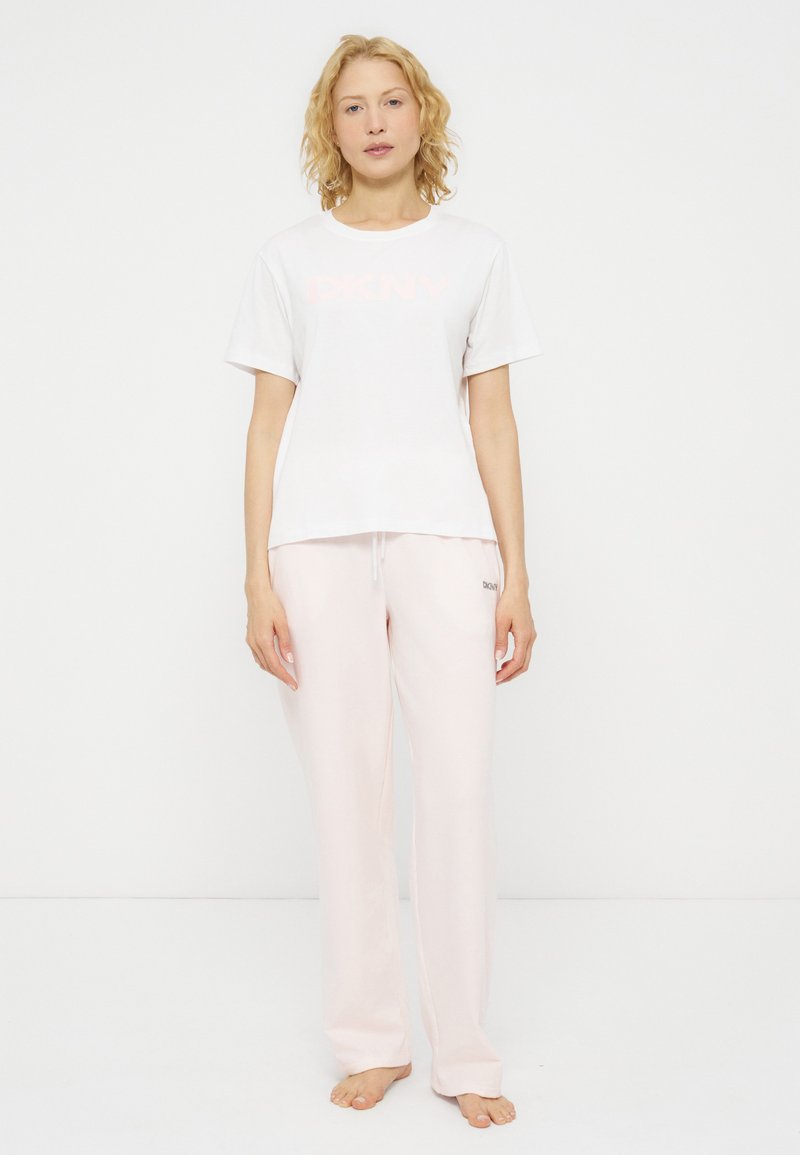DKNY Loungewear Nachtwäsche Set Media 1