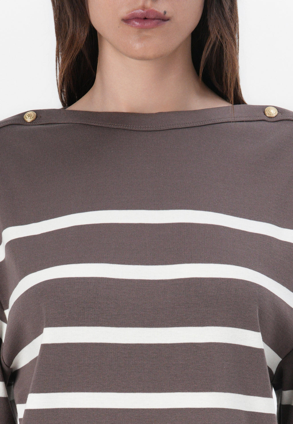 BUTTON BOAT TEE Media 6