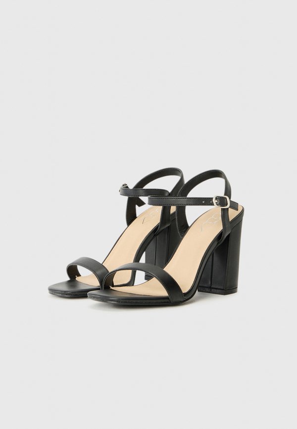 Koi Footwear