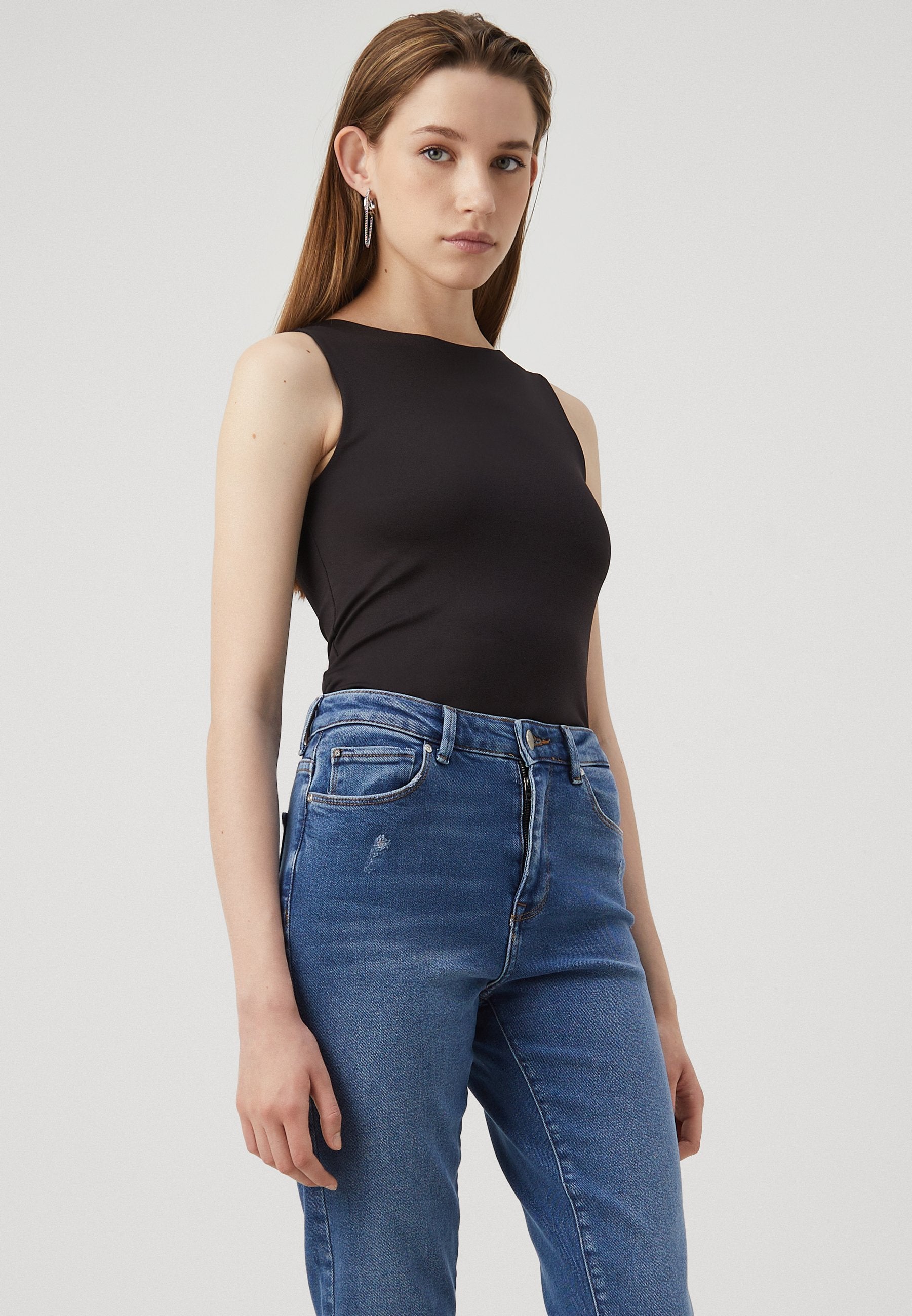 ONLEMILY STRETCH LIFE Media 5