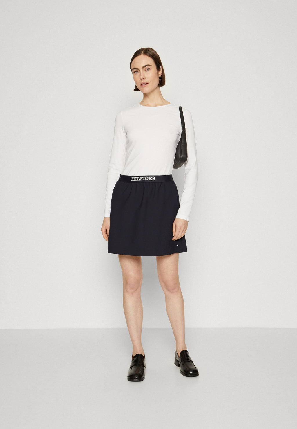 SHORT SKIRT Media 2