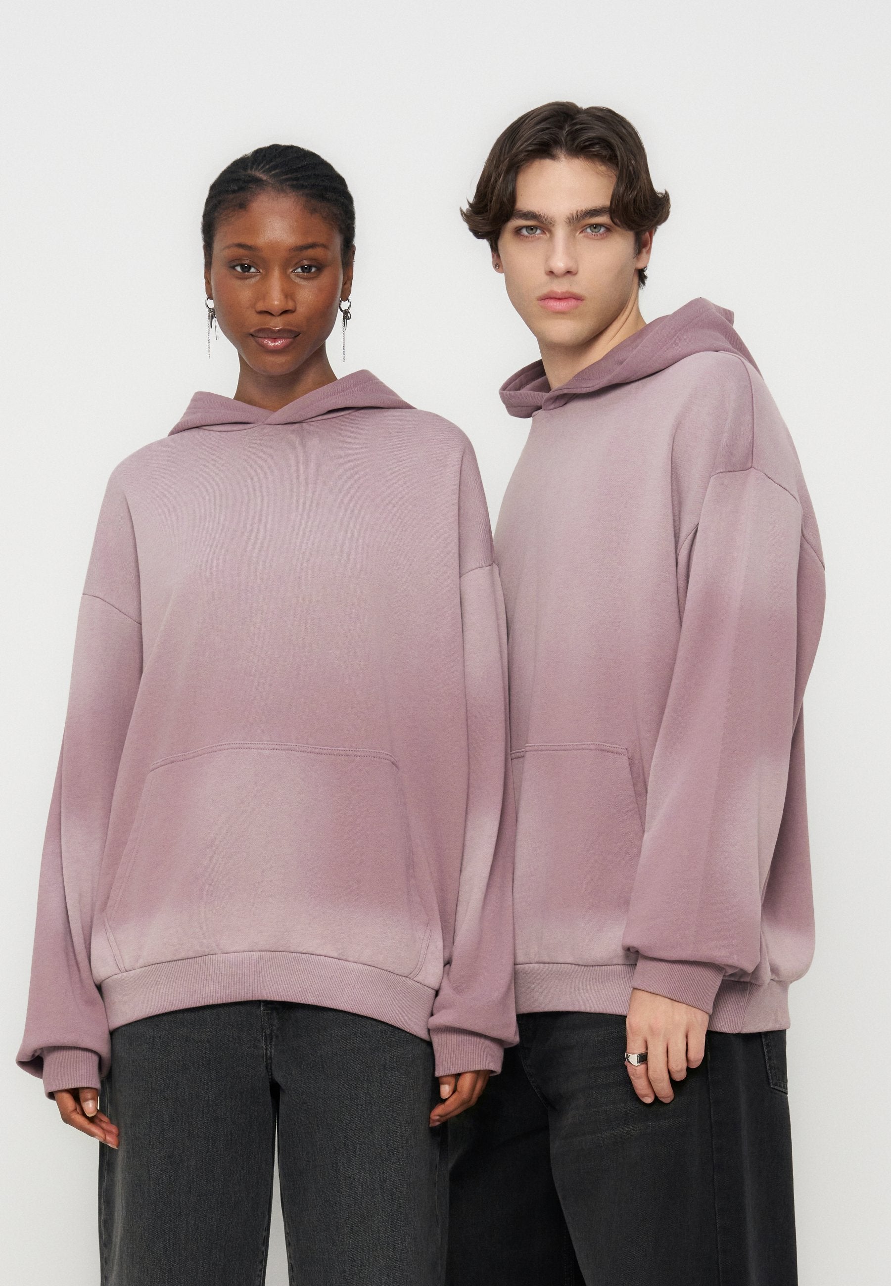 YOURTURN OVERSIZED FIT HOODIE