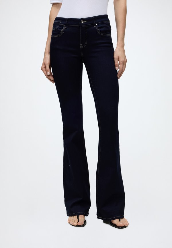 ONLY ONLREESE RETRO - Flared Jeans - dark blue denim/rinse