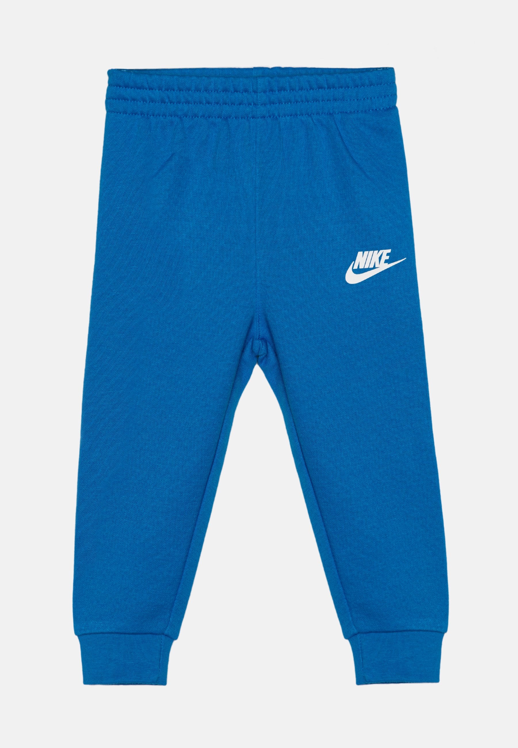 Nike Sportswear TEE PANT SET