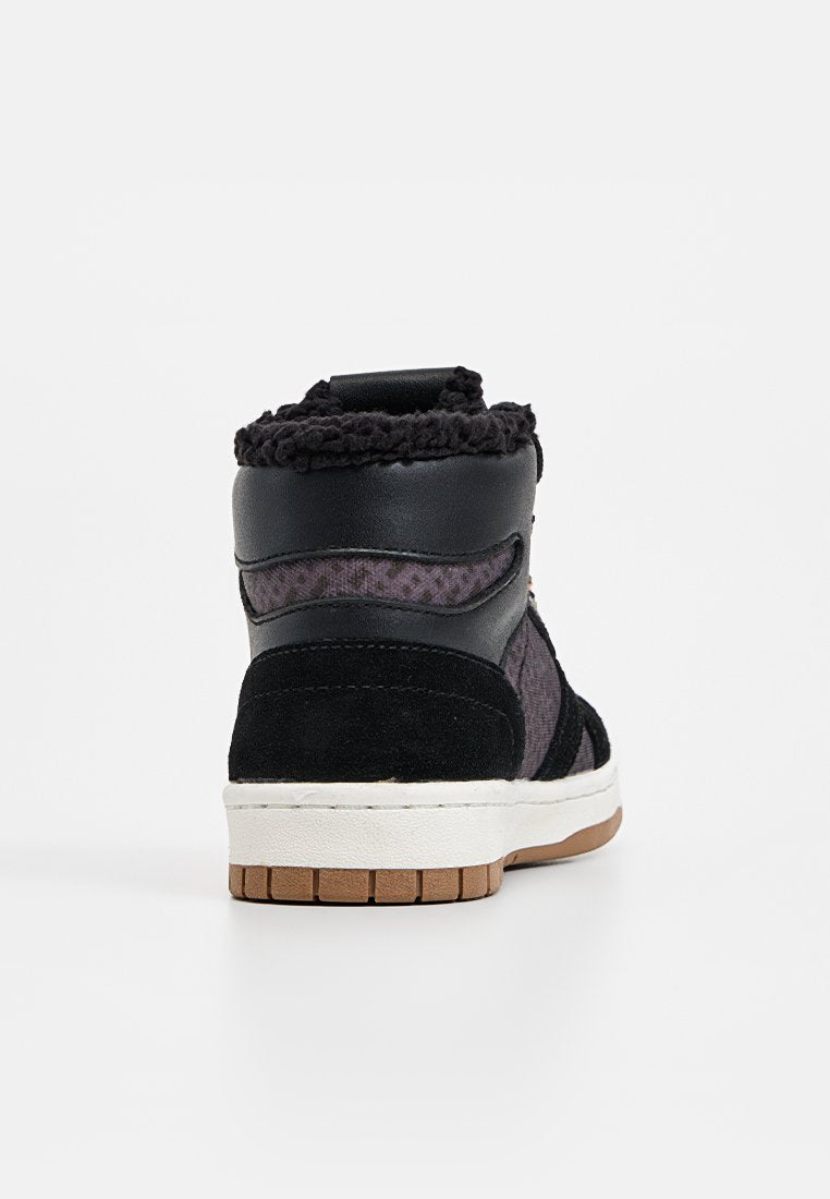 BOSS Kidswear BASKETS