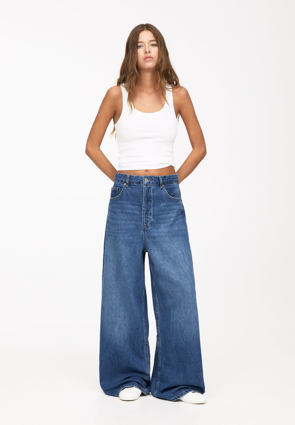 PULL&BEAR SUPER BAGGY