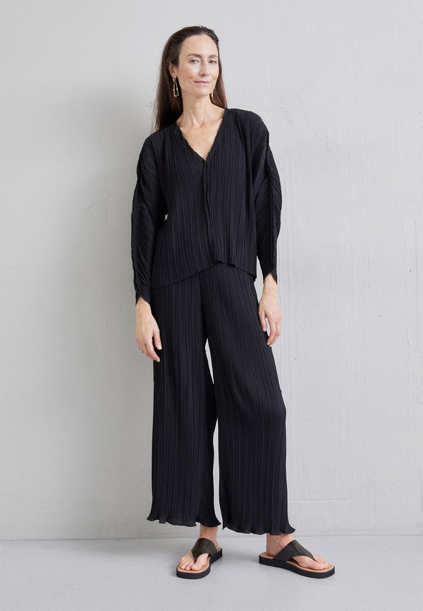 By Malene Birger DEVONE