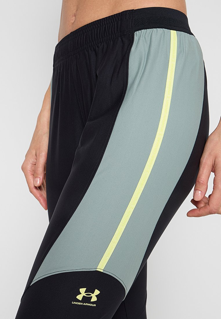 Under Armour CHALLENGER