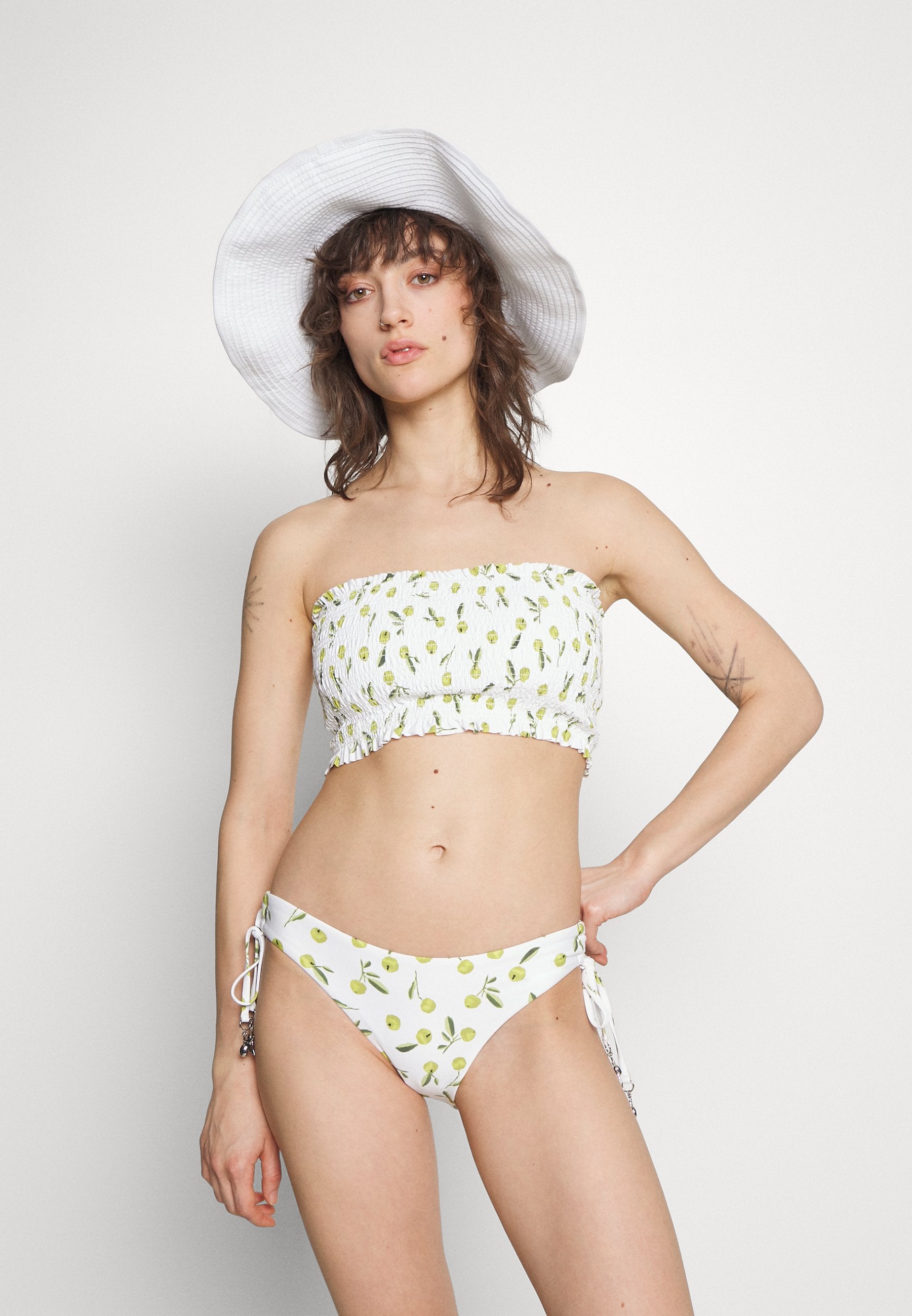 SUMMER CRUSH LOOP TIE SIDE PANT Media 2