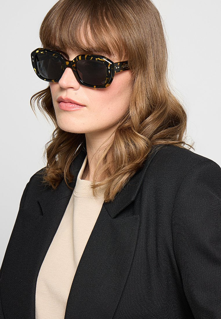 Isabel Marant Sonnenbrille Media 2
