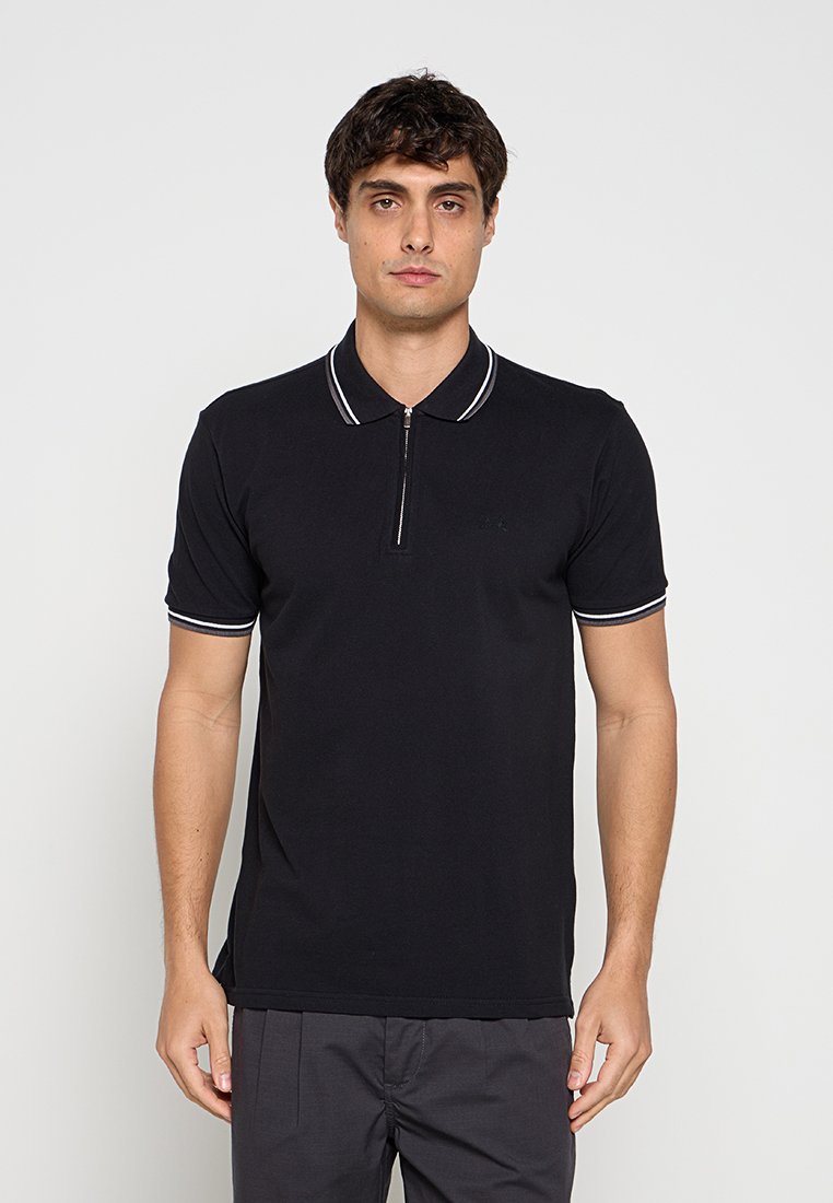 RELAXED FIT Media 1