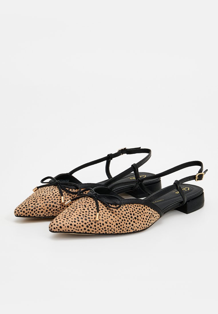 Clarks SENSA15