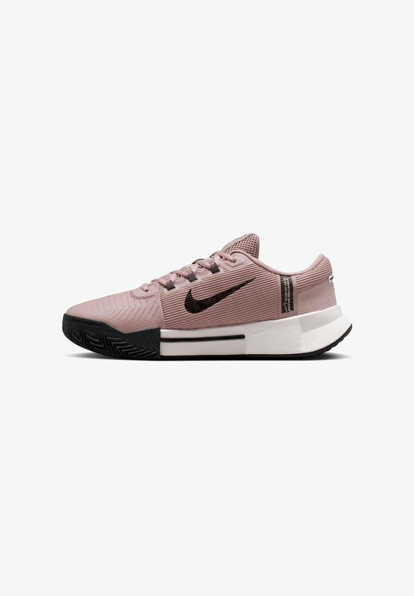 Nike Performance ZOOM GP CHALLENGE 1.5 PREMIUM CLAY - Clay court tennis shoes - light violet ore/black/anthracite