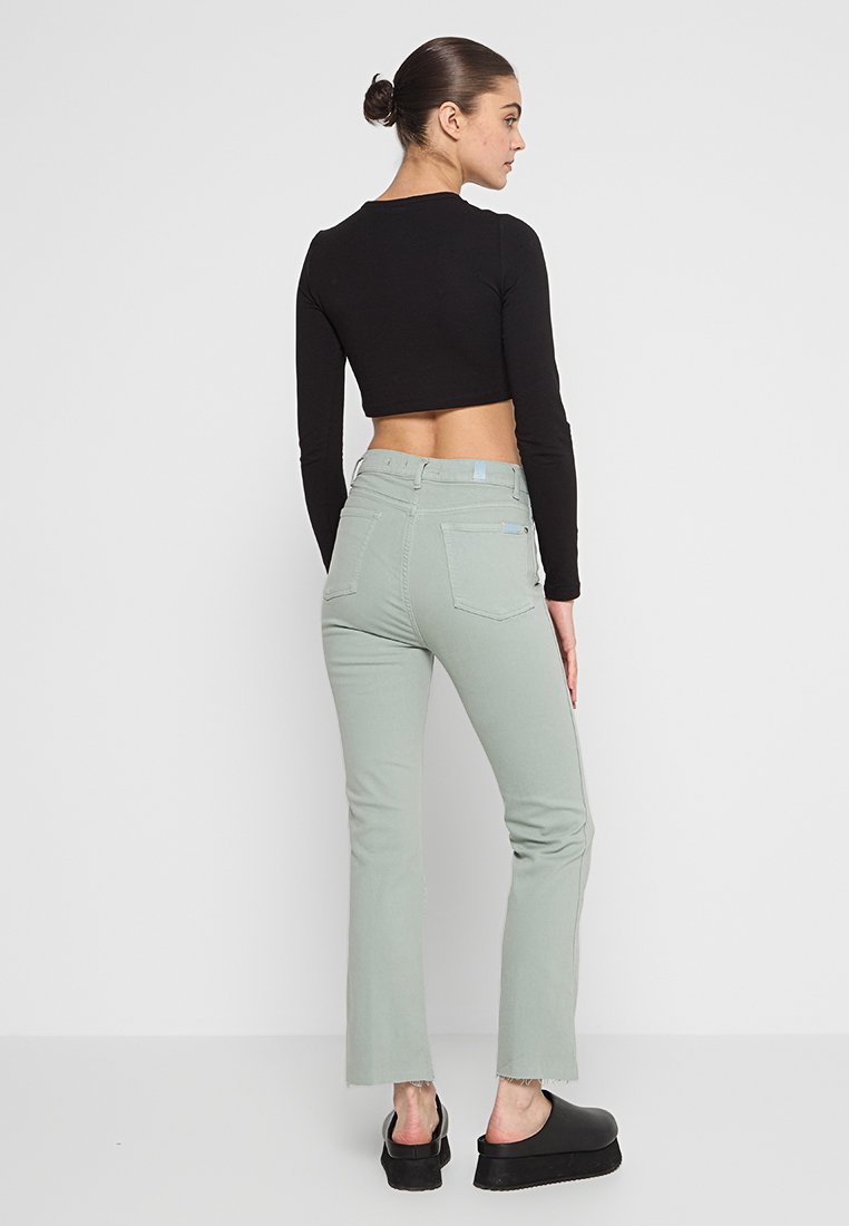 7 for all mankind