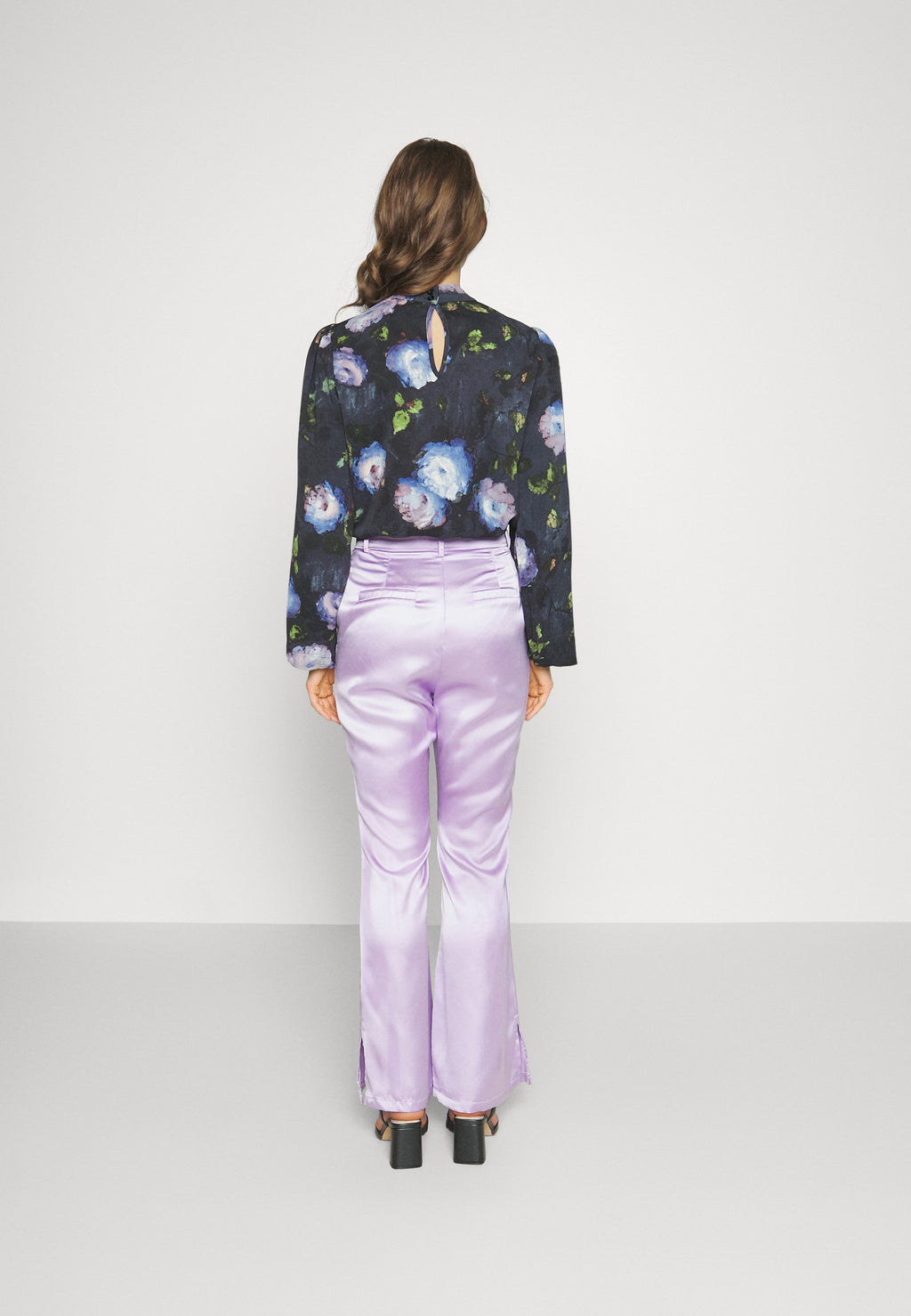 ONLY Petite ONLKIANA VOLUME SLEEVED BODY