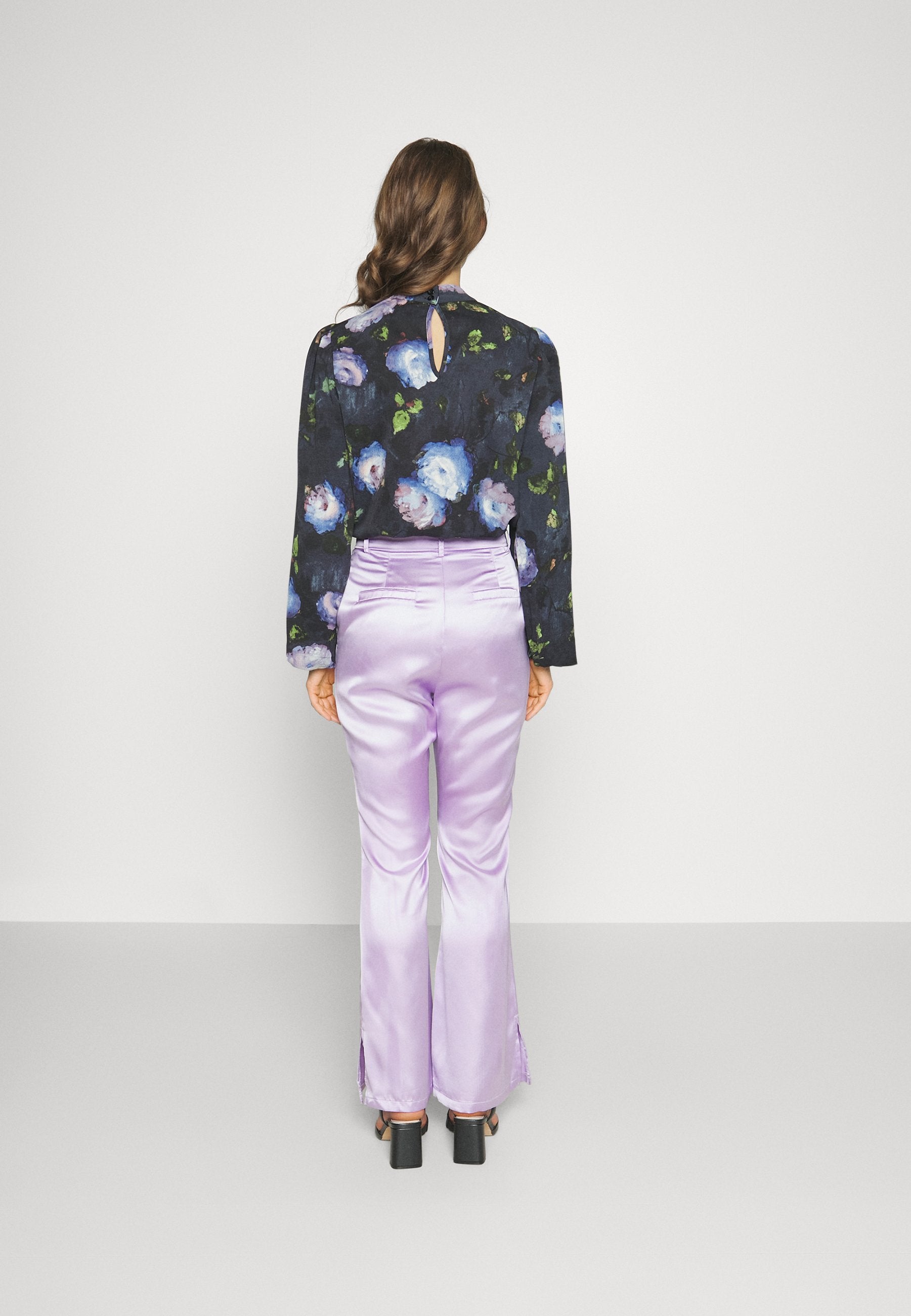 ONLY Petite ONLKIANA VOLUME SLEEVED BODY