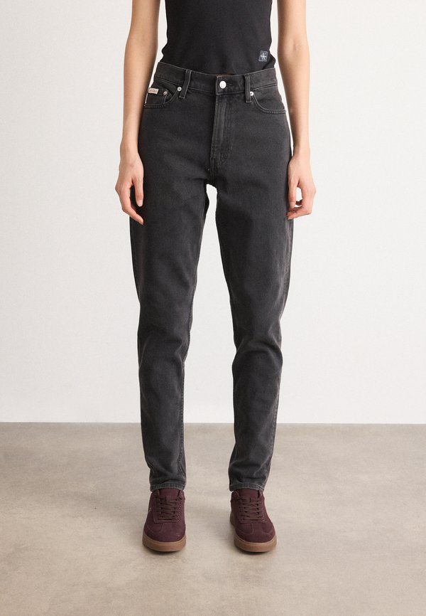 Calvin Klein Jeans MOM