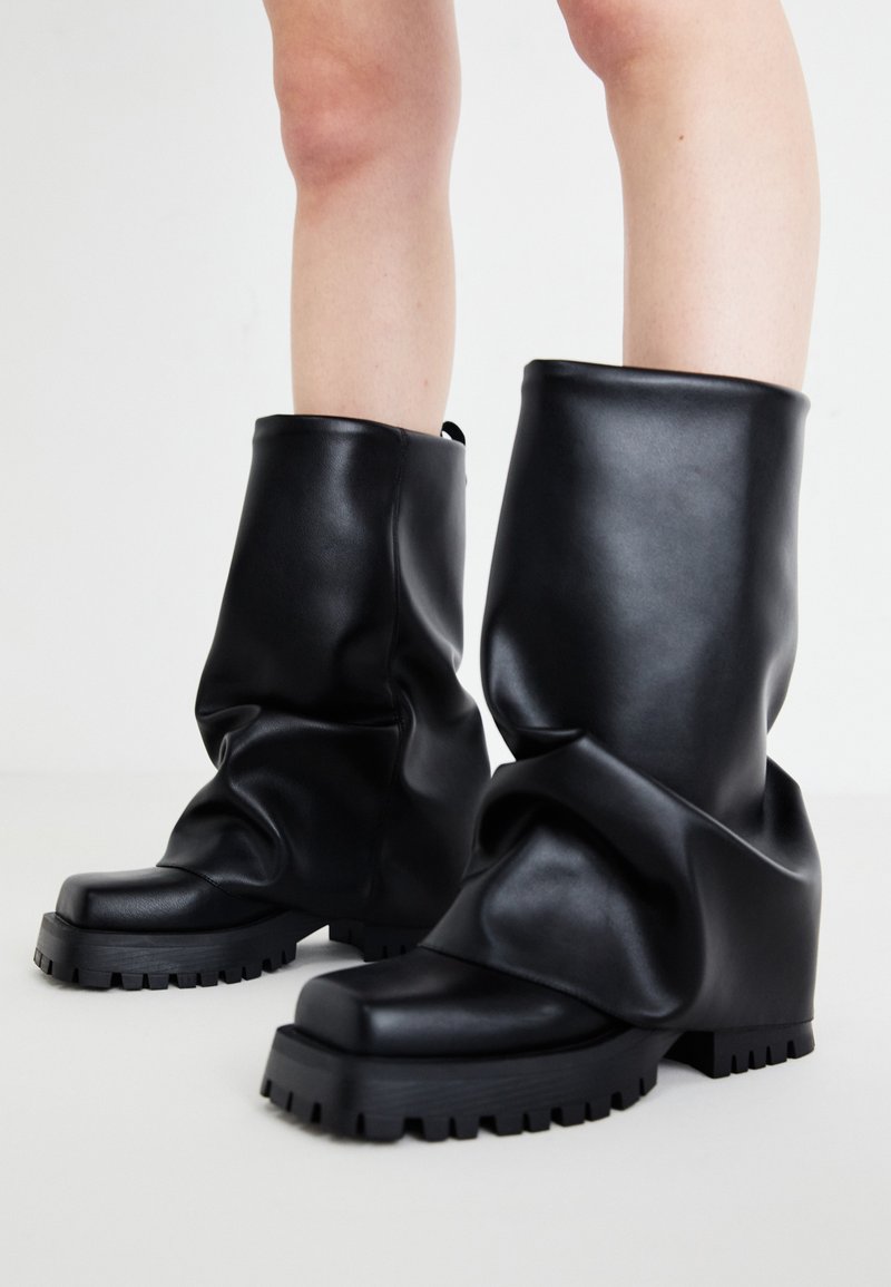SHUTTER - Steve Madden - View 1