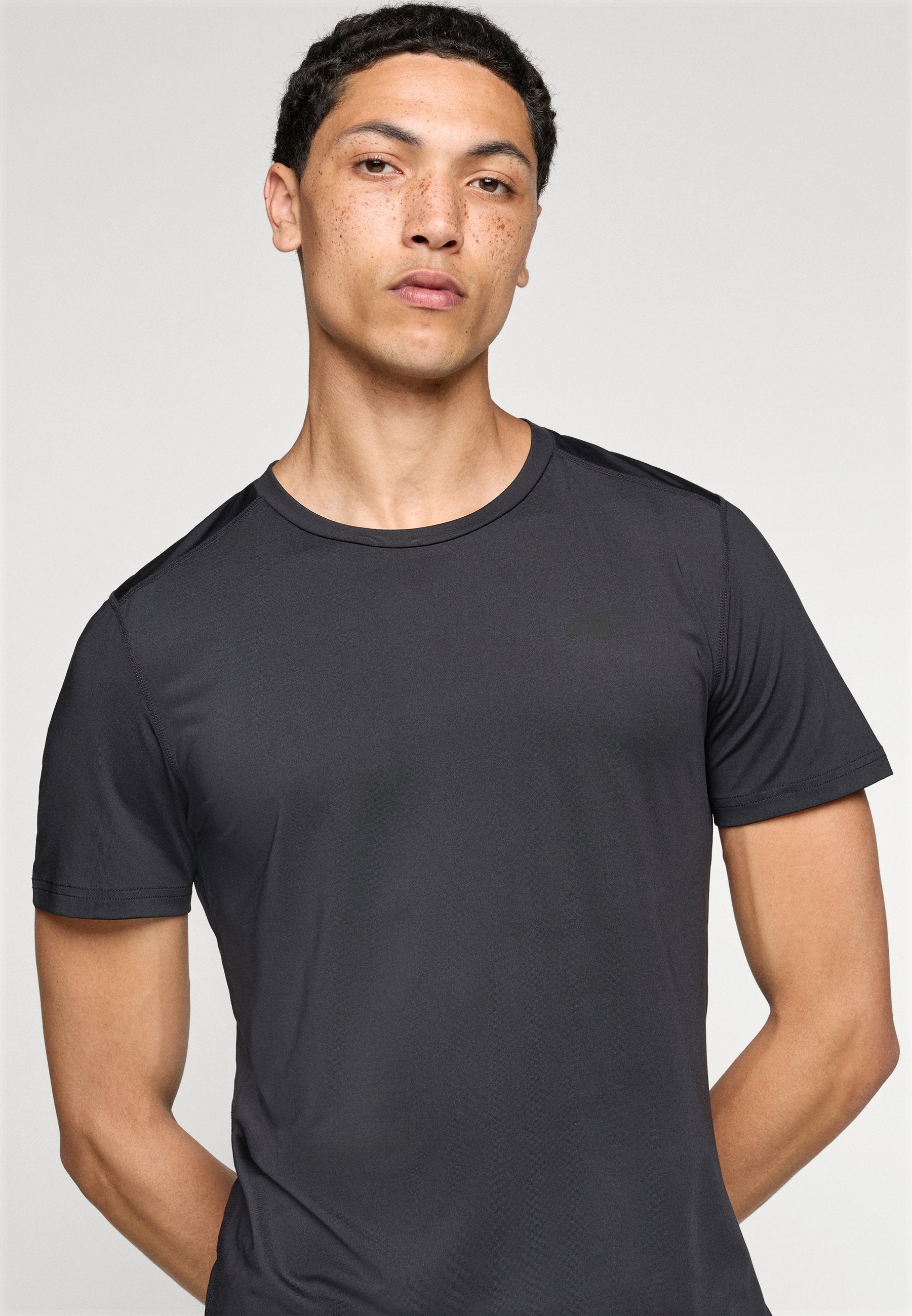 4F TSHIRT FNK