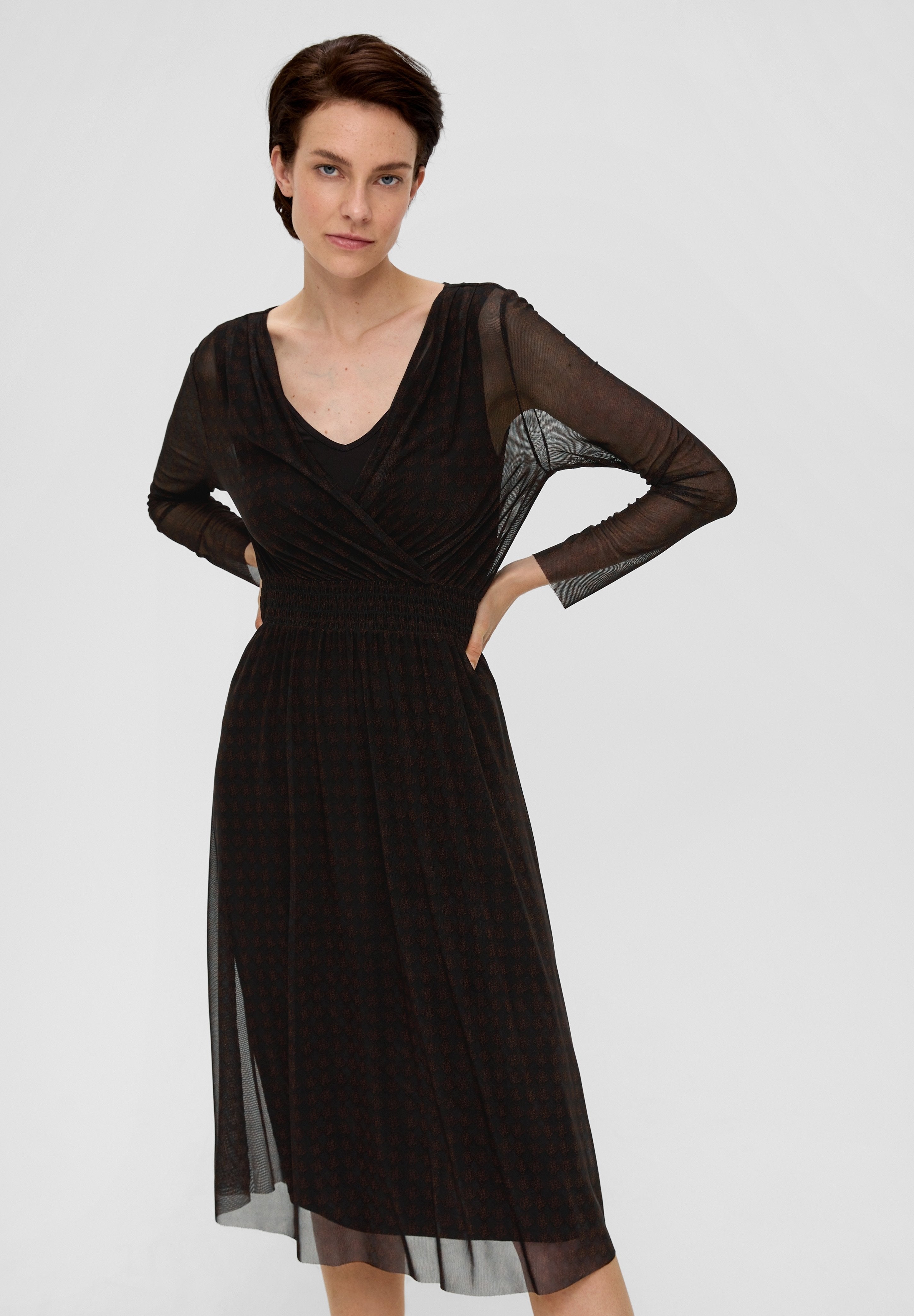 s.Oliver BLACK LABEL  MIT SMOK DETAIL