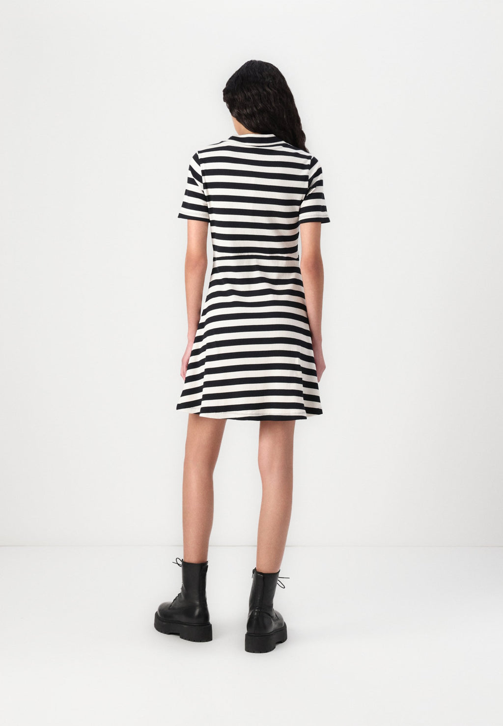 Noisy May NMELINOR SKATER DRESS