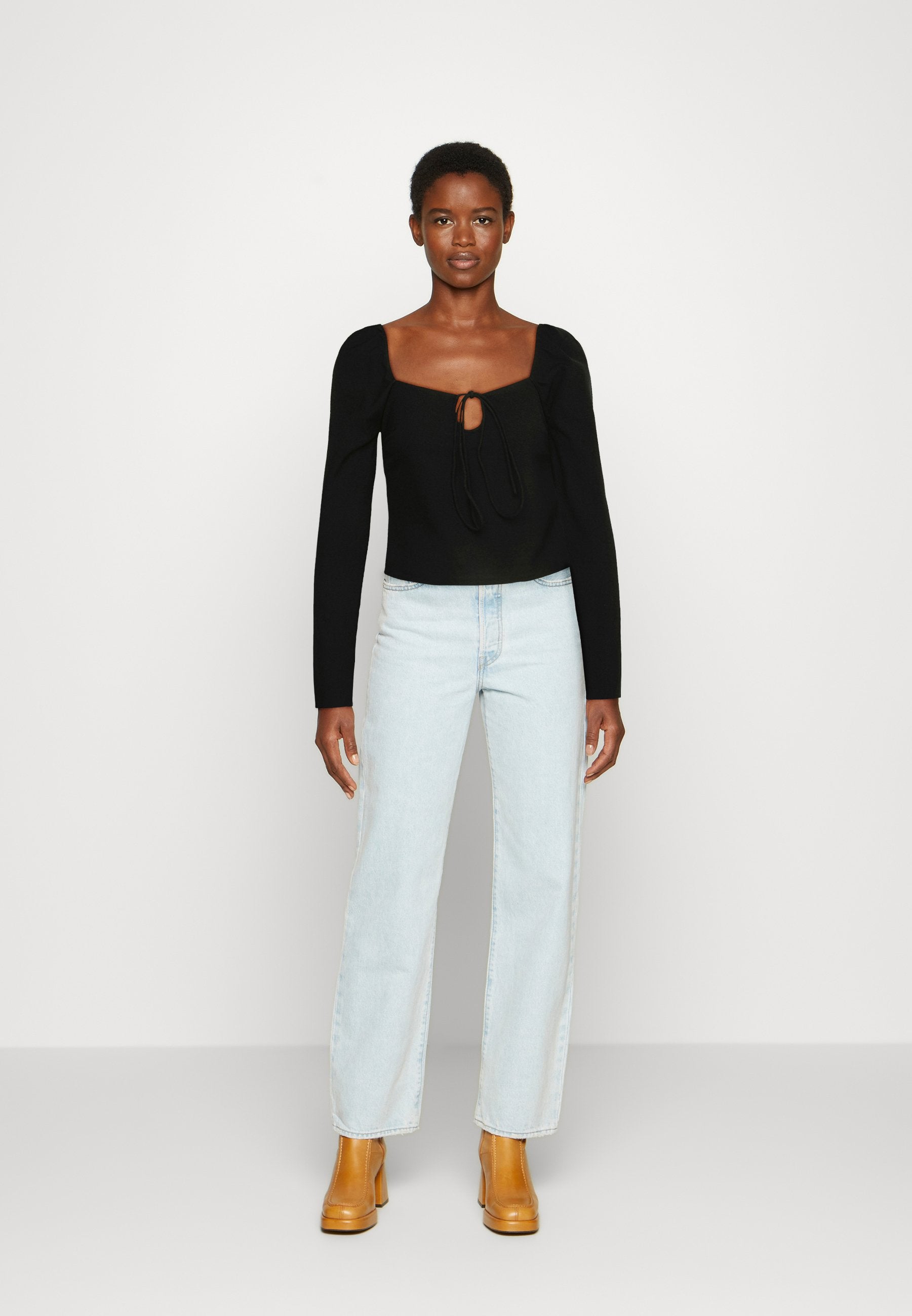 Abercrombie & Fitch CHASE SLIM KEYHOLE TOP